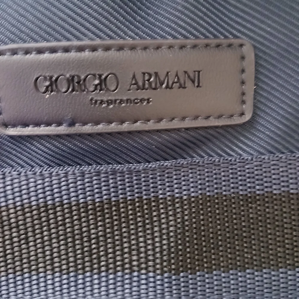 New Giorgio Armani Mens's Travel Bag in Navy.